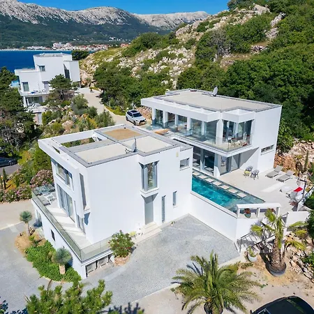 Vila The Oscar Baška